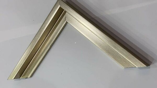 لوحة جبسية مقاس 120x200 سم ارام - برواز شامبين