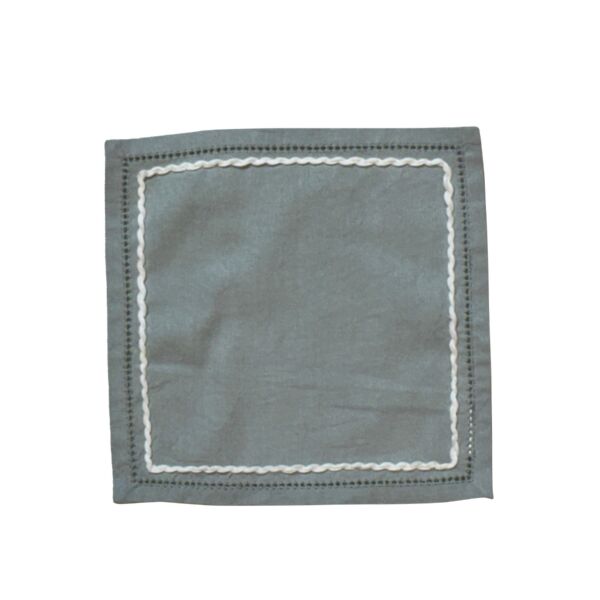 منديل مطرز رينو - اخضر ومتعدد الالوان