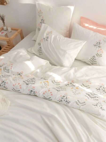 طقم غطاء لحاف 3 قطع ازهار مطرزة 240X260 سم - ابيض