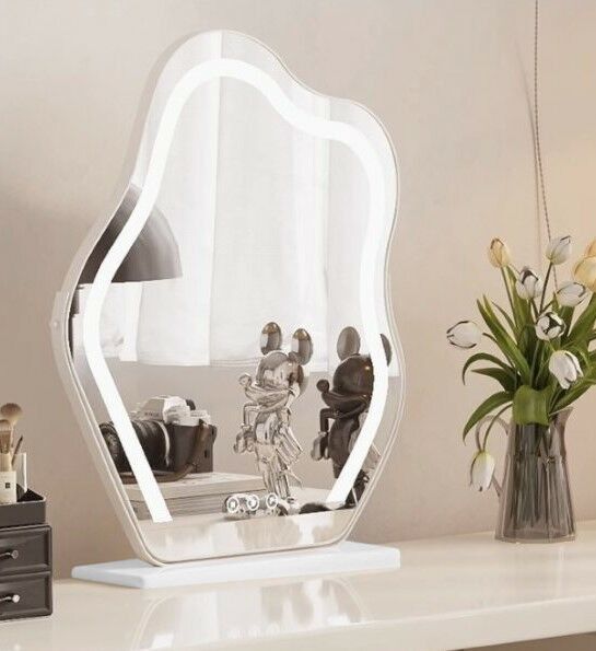 طاولة تزيين بريلا - كريمي