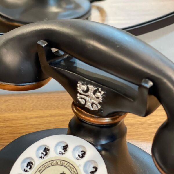 تحفة ديكور تليفون قديم - سيراميك