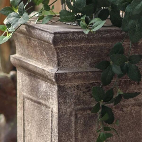 ديكور ارضي حديد شكل اعمدة قطعتين