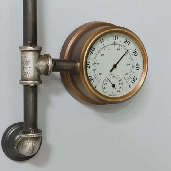 ساعة جدارية فينتالا