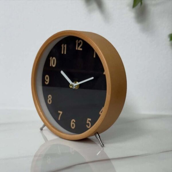 ساعة مكتب خشب
