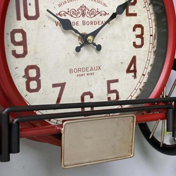 ساعة جدارية شكل سيارة فينتا