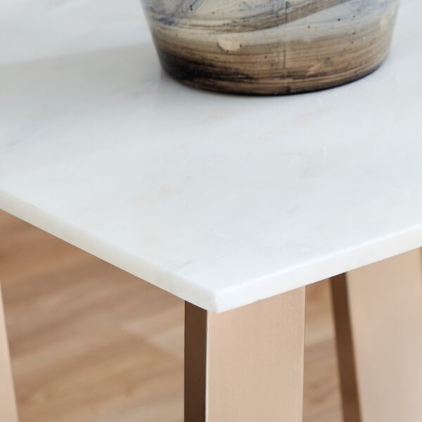 طاولة جانبية سيلفيش من سيلفرادو