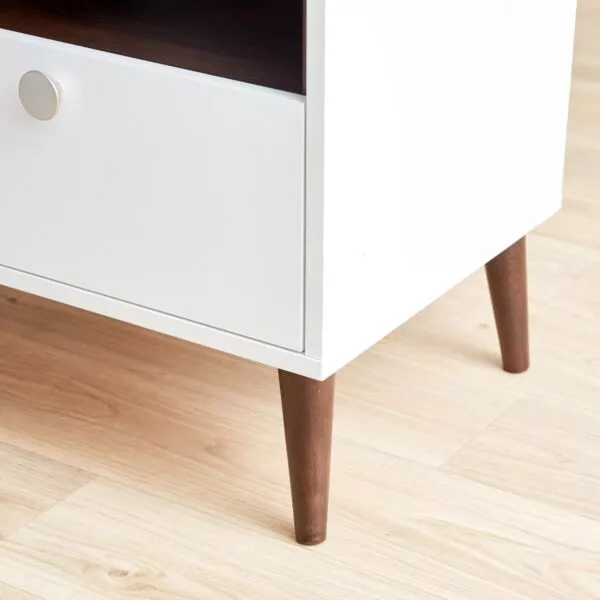 طاولة جانبية بدرج من ناتاليا إن إكس تي