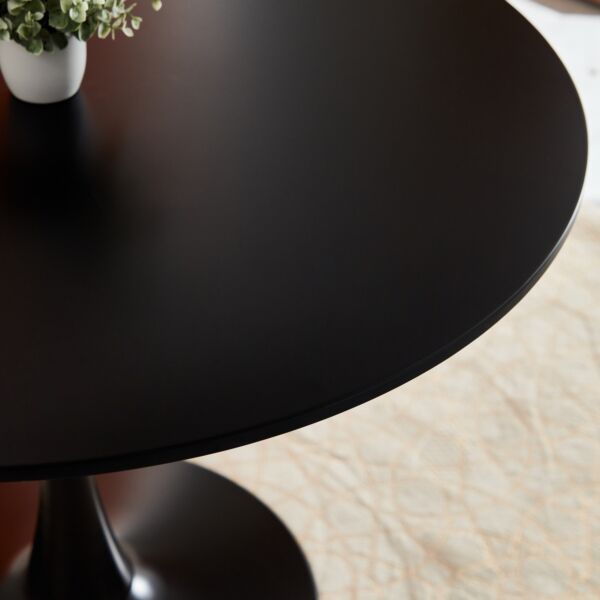 طاولة طعام مستديرة 4 مقاعد من إلفيس نوفي