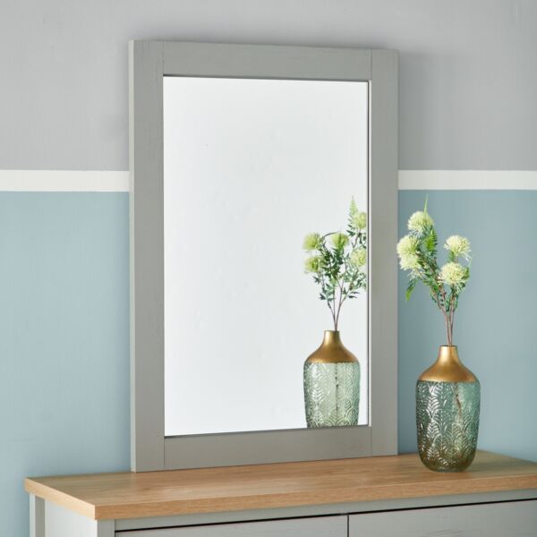 مرآة دون طاولة تزيين - فينشي