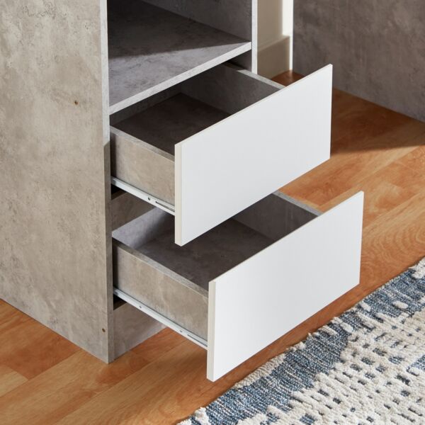 مكتب دراسة بدرجين من ألفورد باتارا