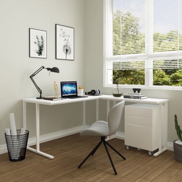 مكتب دراسة صغير عالي اللمعان نورويتش