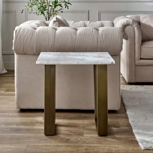 طاولة جانبية بسطح رخام من سيلفرادو