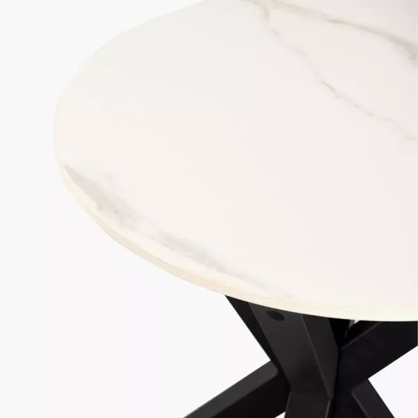 طاولة جانبية بسطح من الحجر الملبد من ويلويك