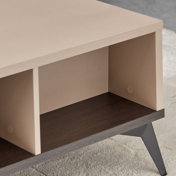 طاولة قهوة من لوكسمبورغ