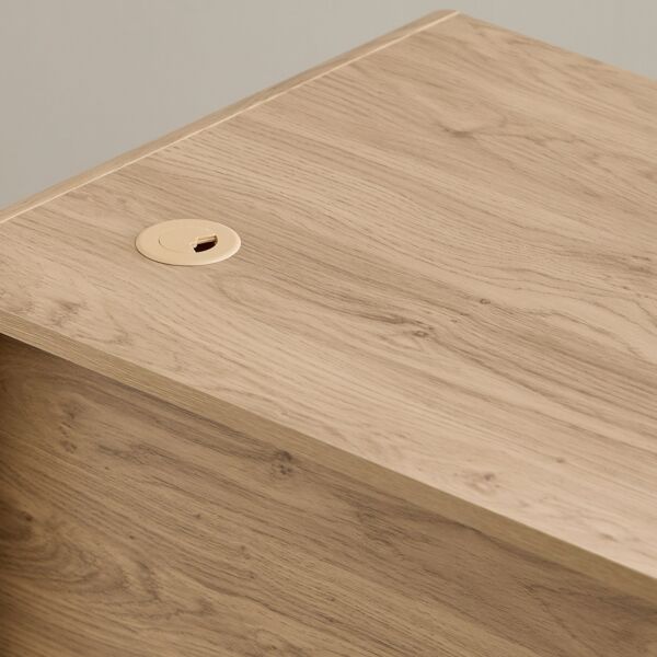 مكتب عمل زاوية مع درج من نورديكا