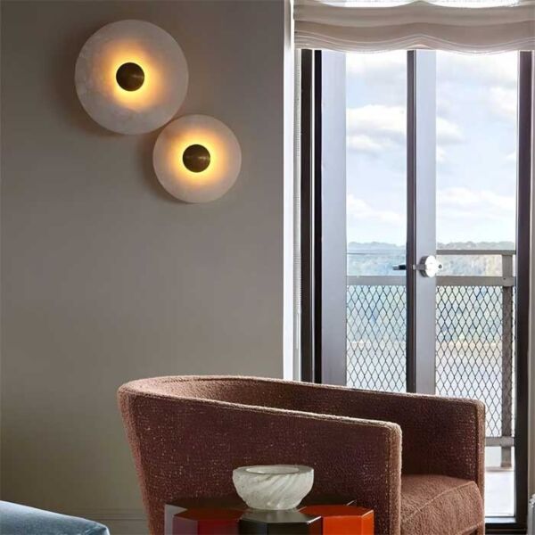 اضاءة جدارية رخام اسباني دائري - ابيض وذهبي