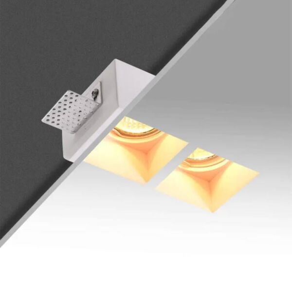 كشاف سبوت جبس مربع مجوز - أبيض