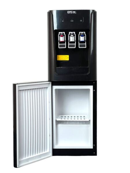 براد مياه مع حافظة جي في سي برو - اسود