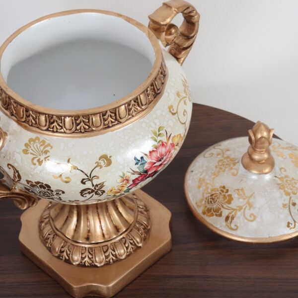 تحفه ديكور - بيج وذهبي