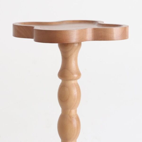 طاولة جانبية بلوم