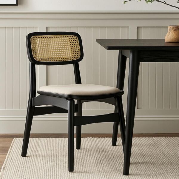 كرسي طعام راتان - اسود وبيج