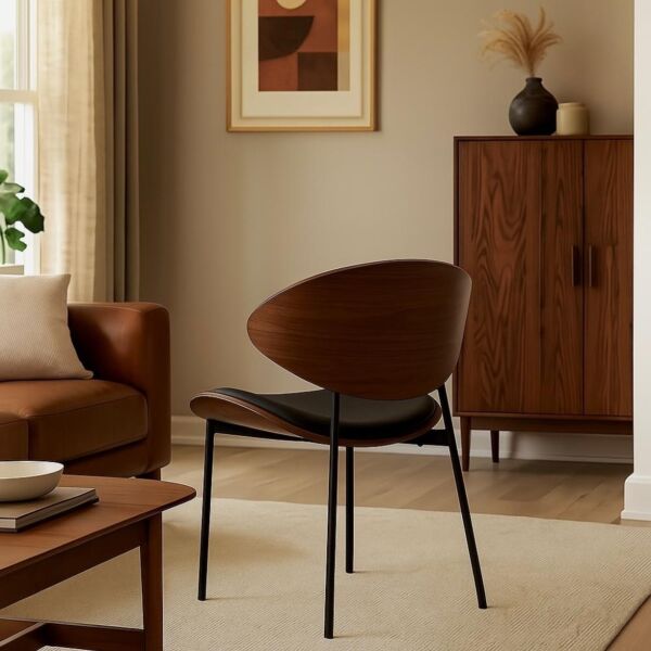 كرسي طعام جلد بويكا - اسود وبني غامق