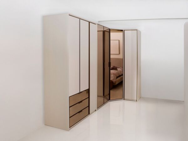 دولاب غرفة نوم 7 أبواب كورسيس - كريمي