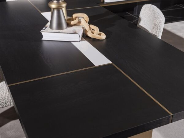 طاولة طعام بدون كراسي روتي