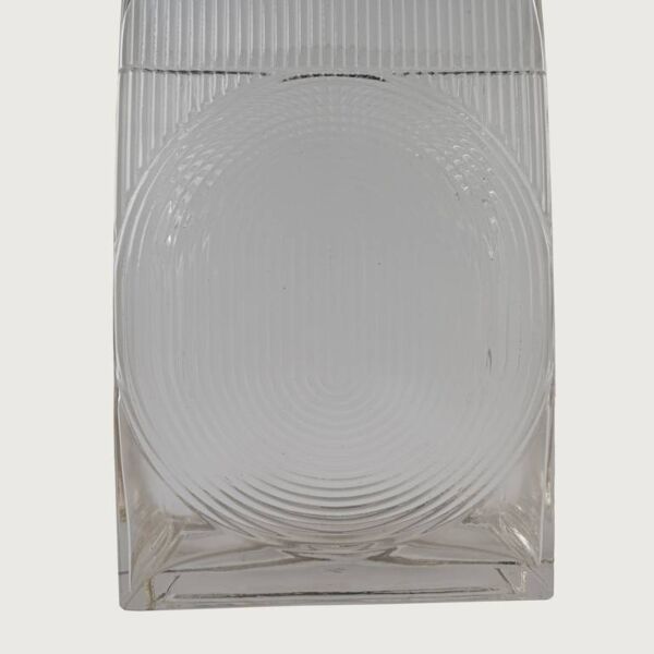 فازة زجاجية بروناي