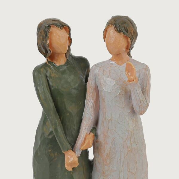 تحفة شكل الأختين