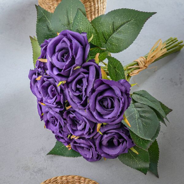 باقة ورد صناعي تيتيا - موف واخضر - 12 قطعة