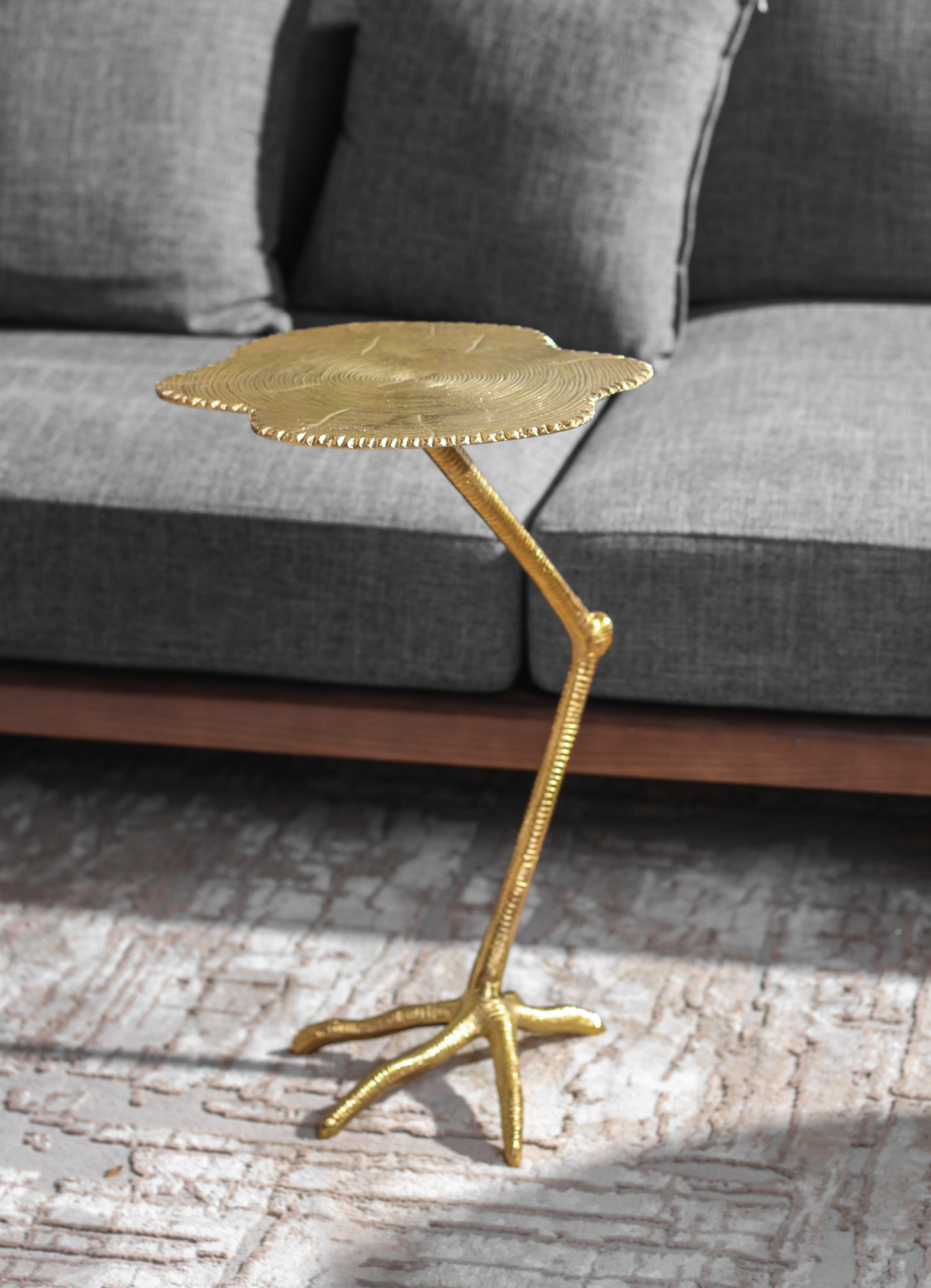 تسوق اجمل طاولة جانبية سترونغ لون ذهبي بأفضل الاسعار في ا