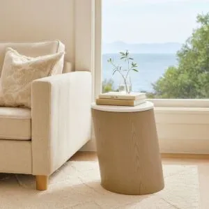 طاولة جانبية روميس - بيج وابيض