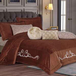 طقم لحاف مزدوج شتوي مخمل وفرو الينا - 8 قطع - بني