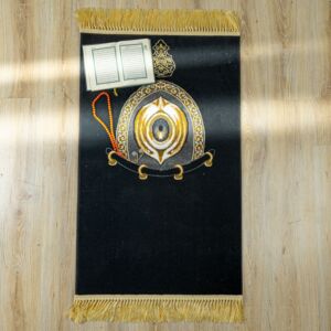 سجادة صلاة بتصميم و نقوش إسلامية 70x118سم - اسود وذهبي