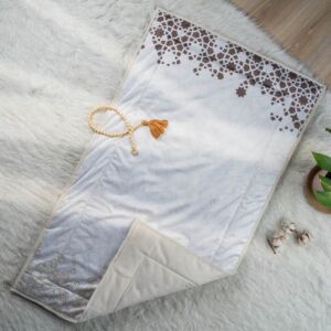 سجادة صلاة 70x120 سم - أبيض وبيج فاتح