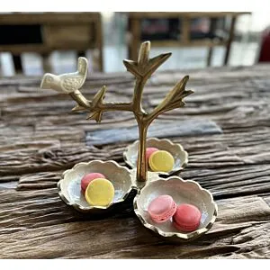 طبق تقديم كلاسي-ابيض