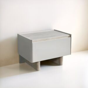 كومودينو تيراكيا - بيج وابيض