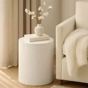 طاولة جانبية بيجو - كريمي