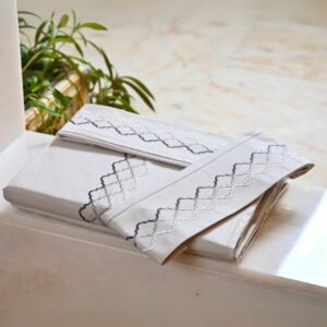 طقم غطاء سرير 200 غرزة 6 قطع دوفيه واير - رمادي فاتح