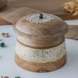 تمرية أمارسي - لون أبيض وبيج