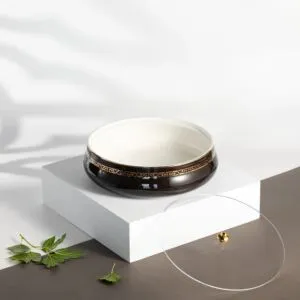 تمرية حجم كبير من نقش - اسود وذهبي