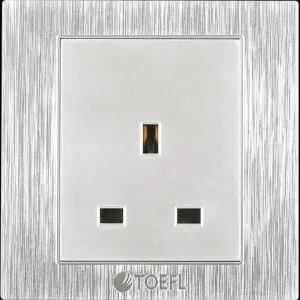 فيش ثلاثي 13 امبير لون فضي توفل