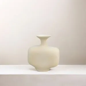 مزهرية البرت - كريمي