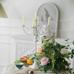 شمعدان حديد روتكا - ابيض