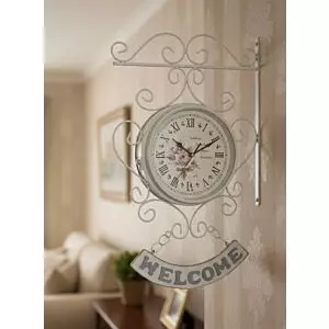 ساعة جدارية زاوية ماتي - ابيض