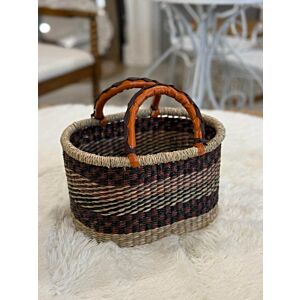 سلة خوص بغطاء مورني