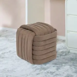 مقعد ومسند قدم من ليون