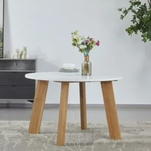 طاولة طعام لـ4 مقاعد إن إكس تي من كامبريدج