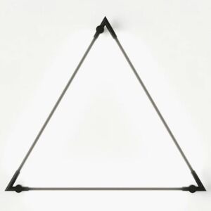 اضاءة جدارية جونيبر مثلث - اسود